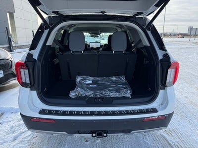 2026 Ford Explorer Active w/Heated Steering Wheel + 20" Wheels