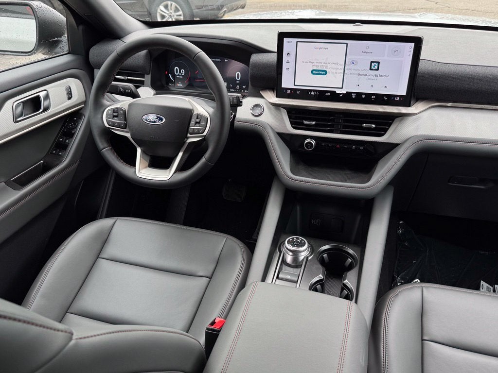2027 Ford Explorer Active w/2nd Row Bench Seat