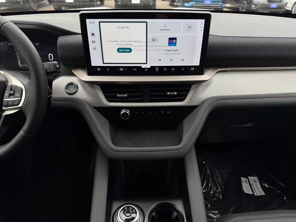 2027 Ford Explorer Active w/2nd Row Bench Seat