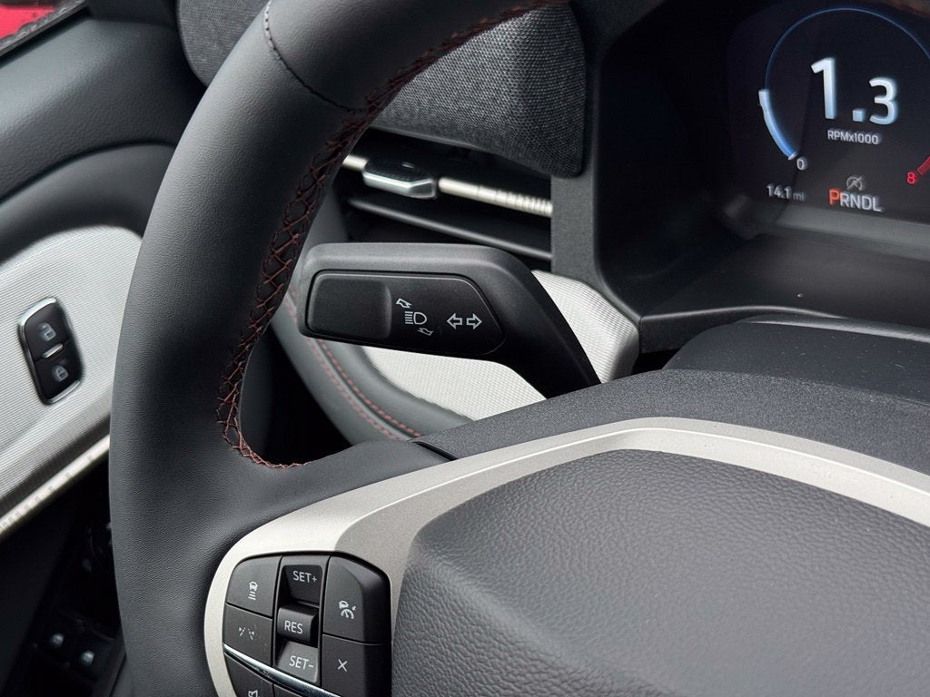 2027 Ford Explorer Active w/2nd Row Bench Seat