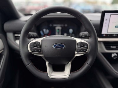 2027 Ford Explorer Active w/2nd Row Bench Seat