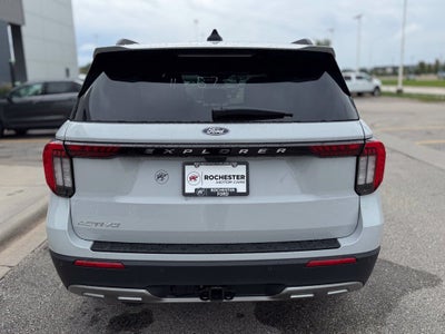 2027 Ford Explorer Active w/2nd Row Bench Seat