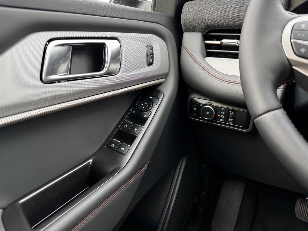 2026 Ford Explorer Active w/Heated Steering Wheel + Glass Roof