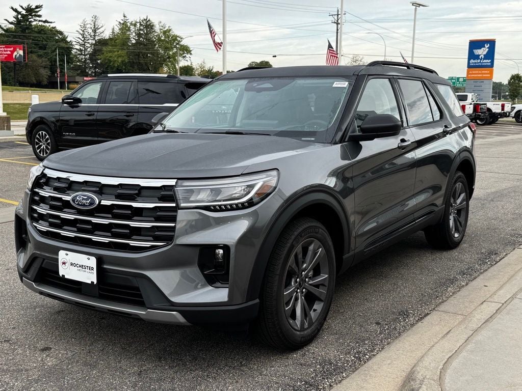 2026 Ford Explorer Active w/Heated Steering Wheel + Glass Roof
