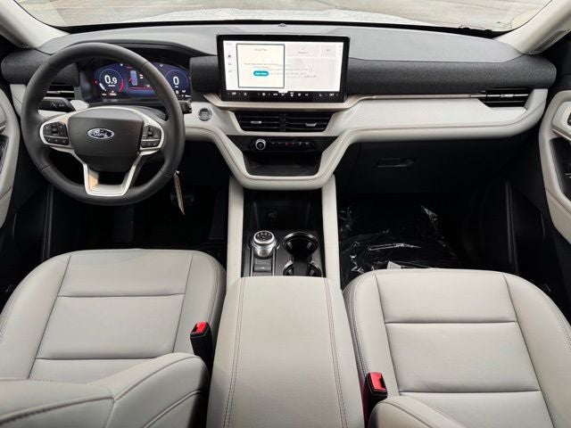 2026 Ford Explorer Active w/Heated Steering Wheel + 20" Wheels
