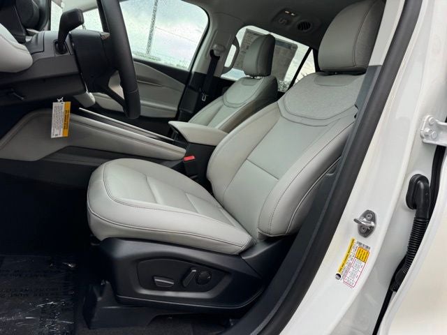 2026 Ford Explorer Active w/Heated Steering Wheel + 20" Wheels