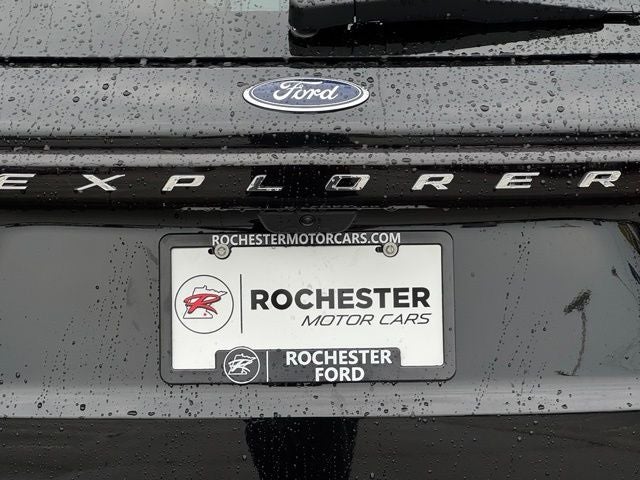 2026 Ford Explorer Active w/Fixed Glass Roof + Heated Steering Wheel