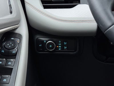2026 Ford Explorer Active w/Heated Steering Wheel