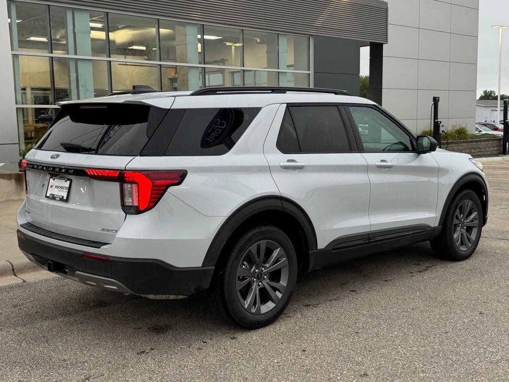 2026 Ford Explorer Active w/Heated Steering Wheel