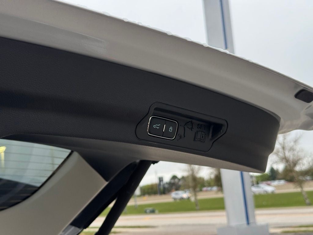 2026 Ford Explorer Active w/Heated Steering Wheel