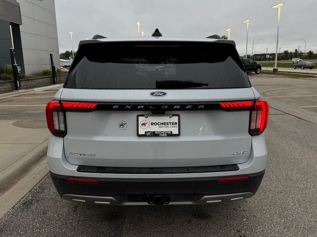 2026 Ford Explorer Active w/Heated Steering Wheel
