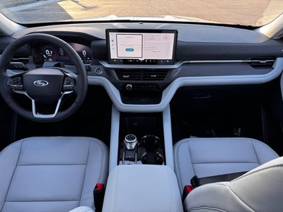 2026 Ford Explorer Platinum w/Glass Roof + Keyless Entry Keypad