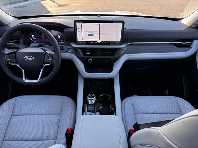 2026 Ford Explorer Platinum w/Glass Roof + Keyless Entry Keypad