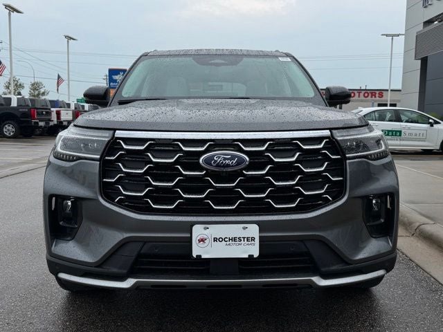 2026 Ford Explorer Platinum w/Fixed Glass Roof + 21" Wheels