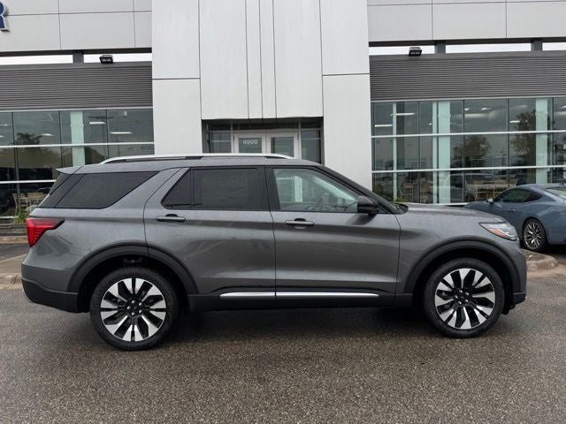 2026 Ford Explorer Platinum w/Fixed Glass Roof + 21" Wheels