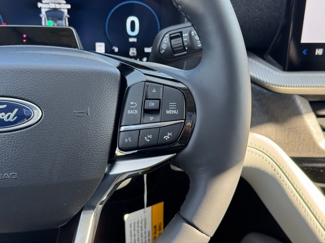 2026 Ford Explorer Platinum w/Glass Roof + Massaging Seats