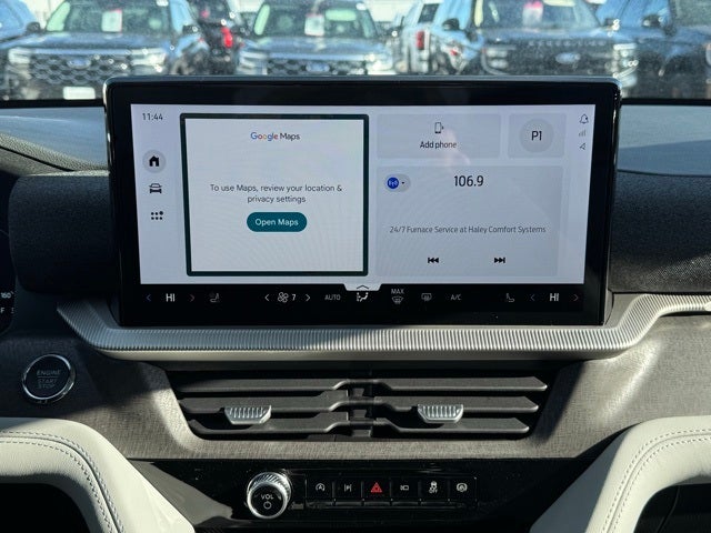 2026 Ford Explorer Platinum w/Glass Roof + Massaging Seats