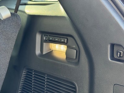 2026 Ford Explorer Platinum w/Glass Roof + Massaging Seats