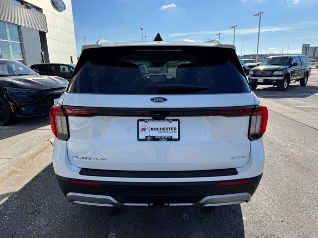 2026 Ford Explorer Platinum w/Glass Roof + Massaging Seats