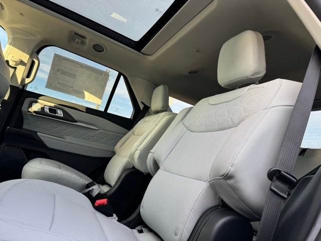 2026 Ford Explorer Platinum w/Fixed Glass Roof + Keyless Entry Keypad