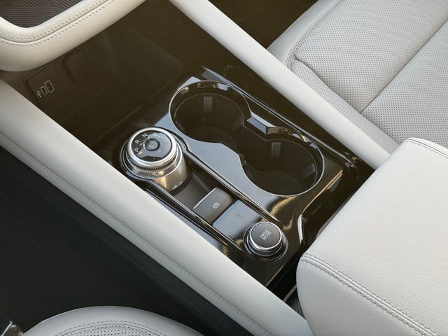 2026 Ford Explorer Platinum w/Fixed Glass Roof + Keyless Entry Keypad