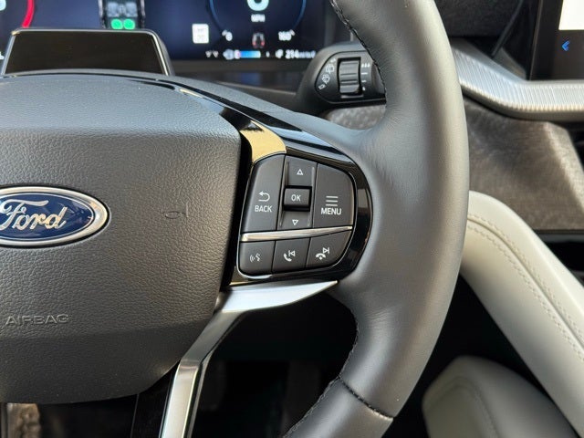 2026 Ford Explorer Platinum w/Fixed Glass Roof + Keyless Entry Keypad