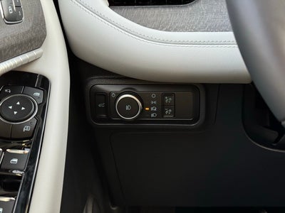 2026 Ford Explorer Platinum w/Fixed Glass Roof + Keyless Entry Keypad