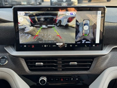 2026 Ford Explorer Platinum w/Fixed Glass Roof + Keyless Entry Keypad