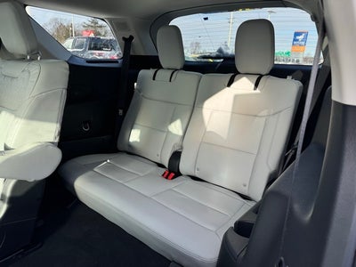 2026 Ford Explorer Platinum w/Fixed Glass Roof