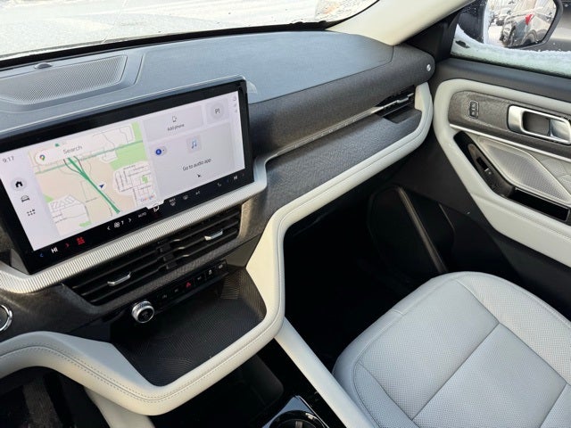 2026 Ford Explorer Platinum w/Fixed Glass Roof