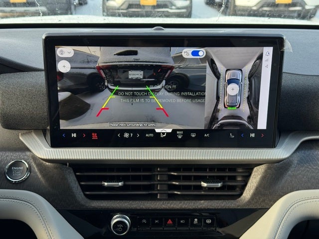 2026 Ford Explorer Platinum w/Fixed Glass Roof