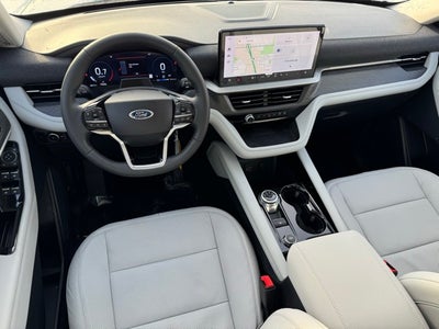 2026 Ford Explorer Platinum w/Fixed Glass Roof