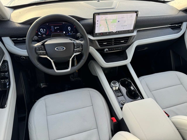 2026 Ford Explorer Platinum w/Fixed Glass Roof