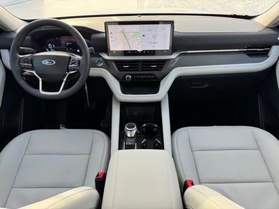 2026 Ford Explorer Platinum w/Fixed Glass Roof