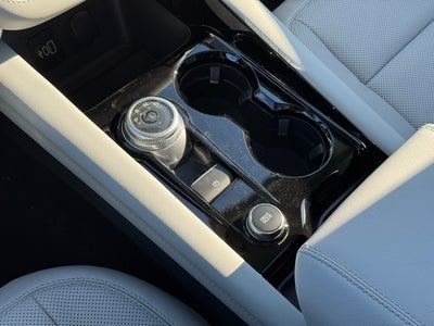 2026 Ford Explorer Platinum w/Glass Roof + Massaging Seats