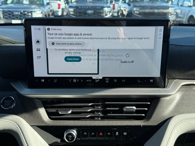 2026 Ford Explorer Platinum w/Glass Roof + Massaging Seats