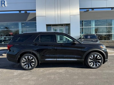 2026 Ford Explorer Platinum w/Glass Roof + Massaging Seats