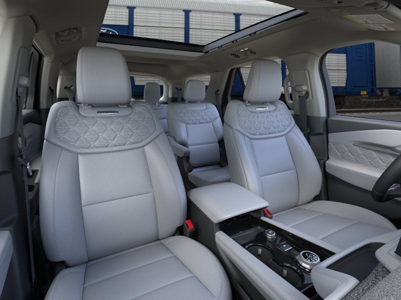 2026 Ford Explorer Platinum w/Glass Roof + Blue Cruise