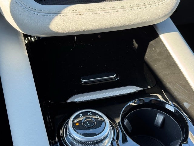 2025 Ford Explorer Platinum w/ Twin Panel Moonroof + Massaging Seats