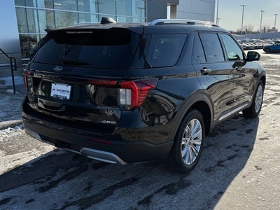 2025 Ford Explorer Platinum w/ Twin Panel Moonroof + Massaging Seats