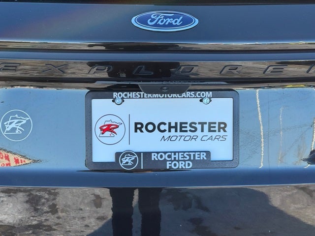 2025 Ford Explorer Platinum w/ Twin Panel Moonroof + Massaging Seats