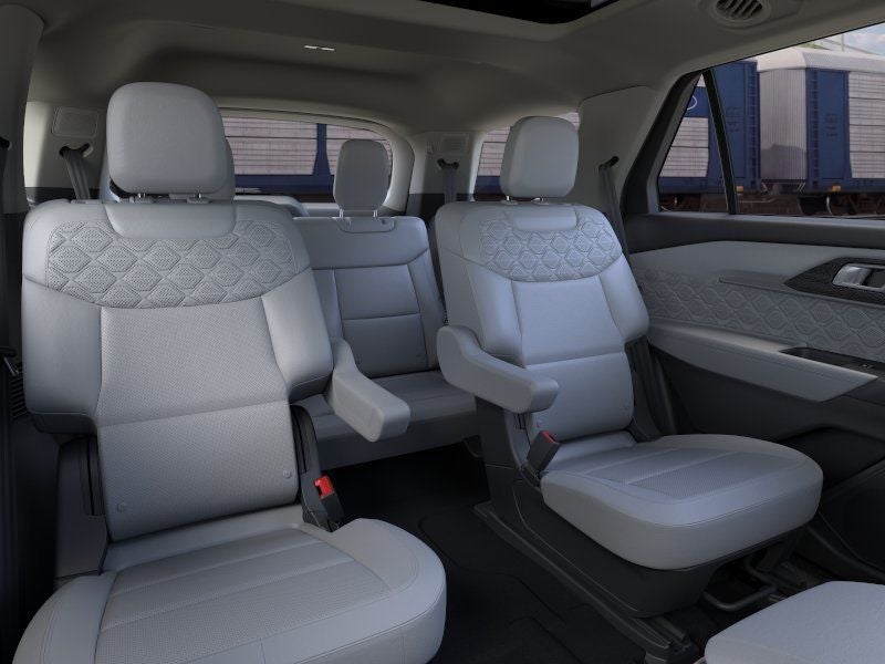 2026 Ford Explorer Platinum w/Glass Roof + Lux Leather Pkg