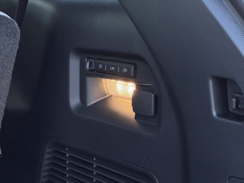 2026 Ford Explorer Platinum w/Glass Roof + Lux Leather Pkg