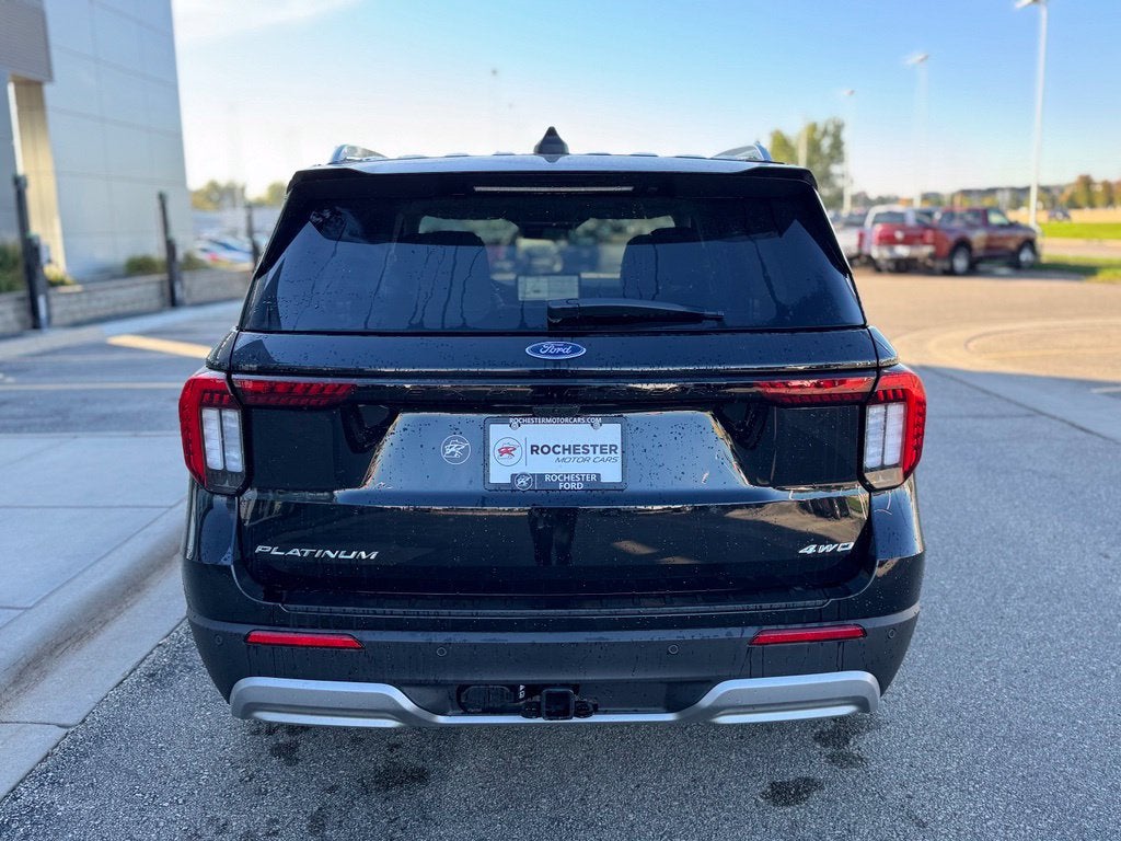 2026 Ford Explorer Platinum w/Glass Roof + Lux Leather Pkg