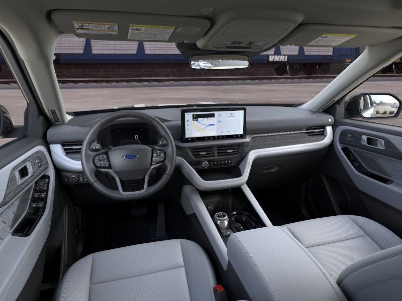 2026 Ford Explorer Platinum w/Glass Roof + Lux Leather Pkg