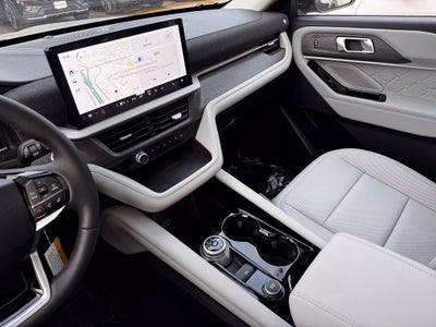2026 Ford Explorer Platinum w/Glass Roof ++ Lux Leather Pkg