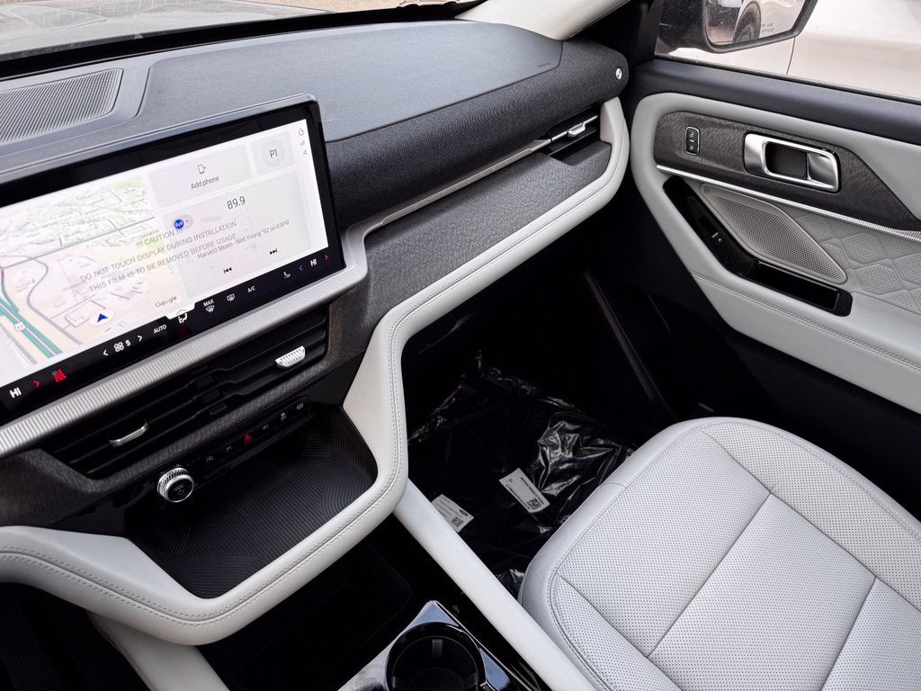 2026 Ford Explorer Platinum w/Glass Roof ++ Lux Leather Pkg