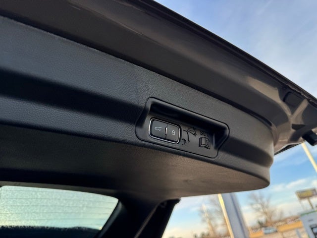 2026 Ford Explorer ST-Line w/Glass Roof + Second Row Heated Seats