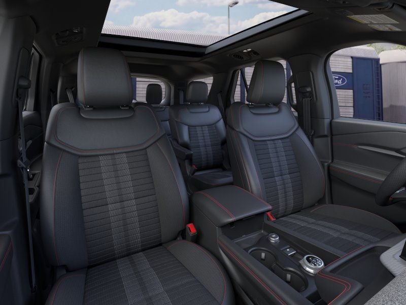 2026 Ford Explorer ST-Line w/Glas Roof + Premium Pkg