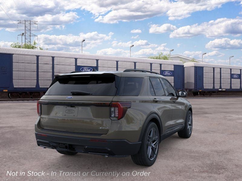 2026 Ford Explorer ST-Line w/Glas Roof + Premium Pkg